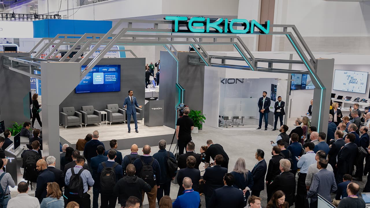 Tekion CEO Jay Vijayan delivering a keynote at NADA, outlining the future of automotive retail through cloud technology